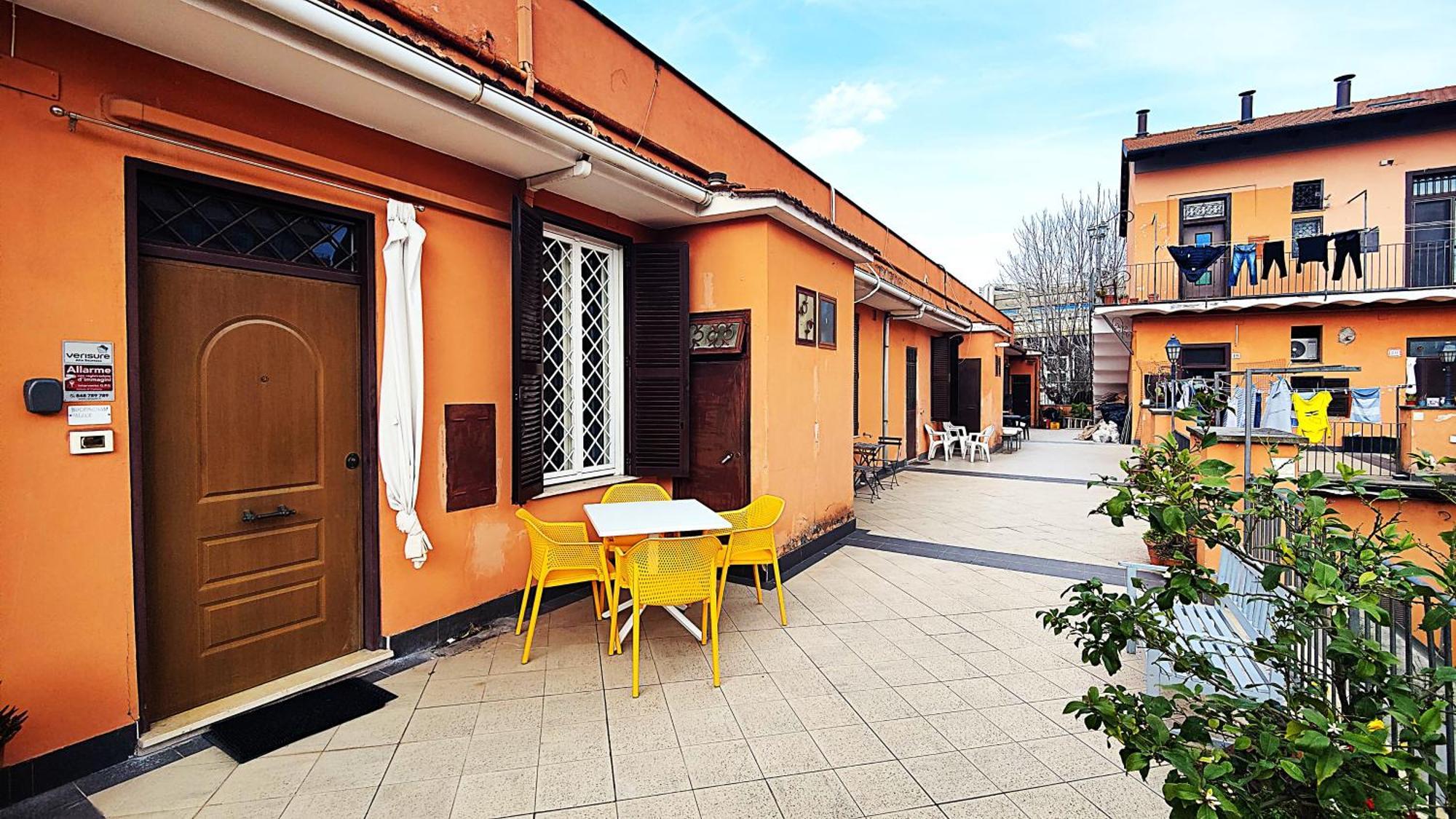 Elegante Con Terrazzino A San Lorenzo Roma